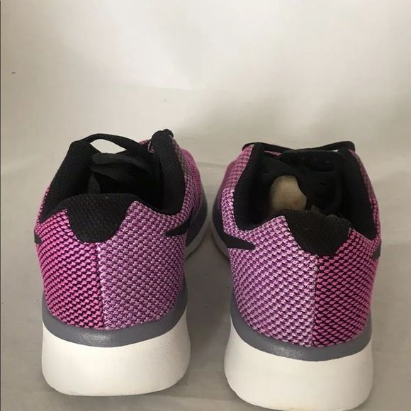 New Nike Women’s Tanjun Racer Sneakers Carbon/ Black/ Magenta 6.5 - Picture 6 of 11